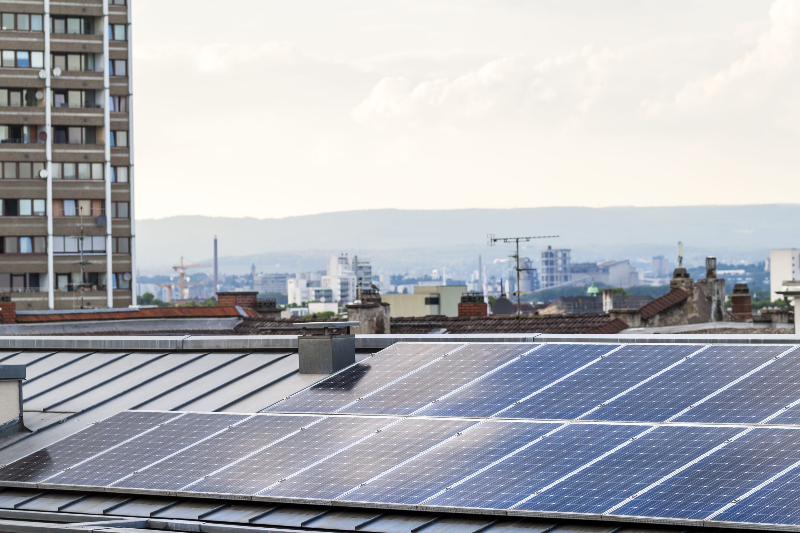 ENERGIAS RENOVABLES FACHADAS Y TEJADOS ENERGIAS RENOVABLES FACHADAS Y TEJADOS